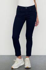 Skinny-Baires-Yarn-Blue-Azul-38