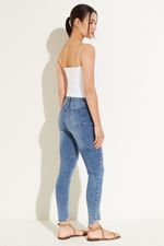 skinny-tribeca-sky-light-blue-azul-40