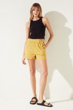 short-beirut-mostaza-44