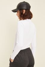 polera-frank-manga-larga-blanco-44