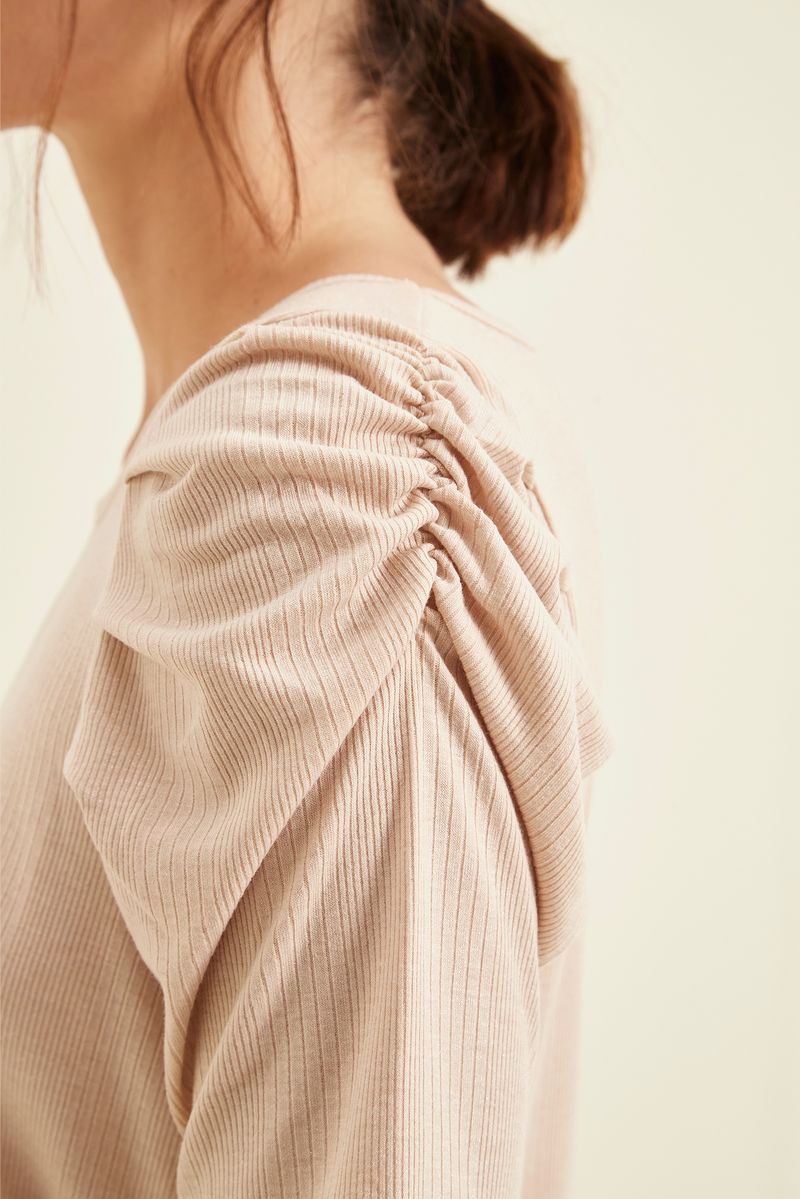 remera-antu-beige-40