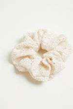 scrunchie-crisan-crudo-UNI