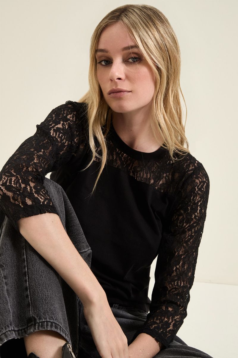 remera-maia-negro-1.jpg