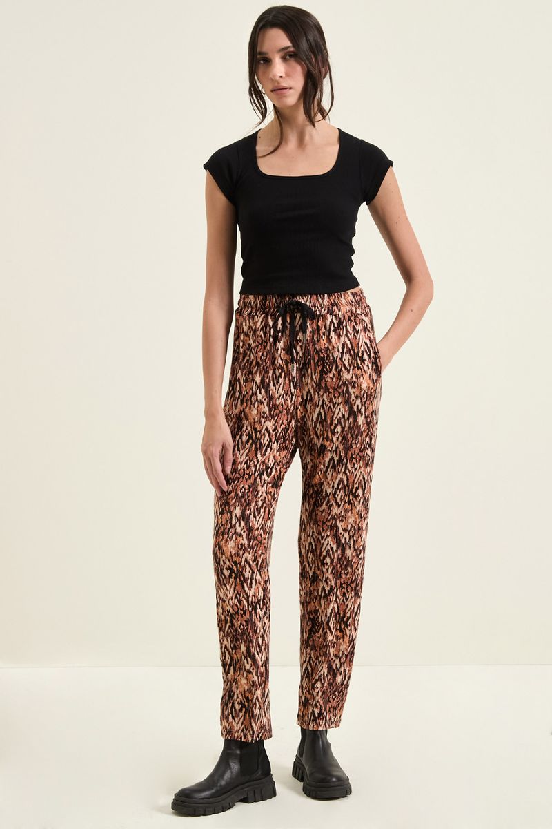 jogger-caron-print-negro-1.jpg