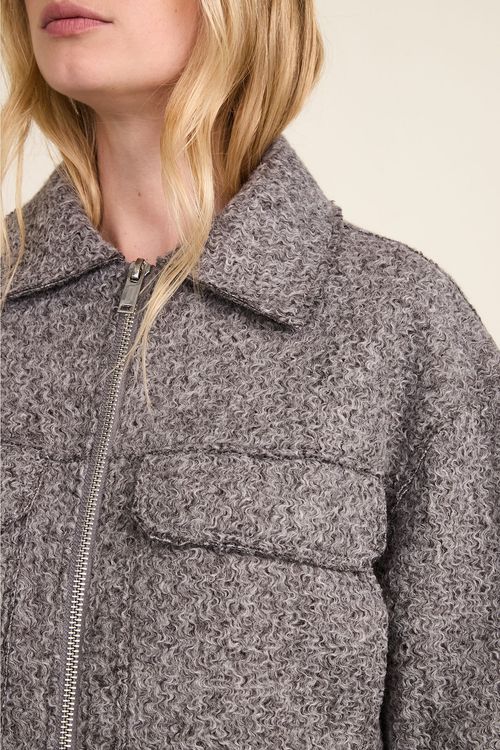 Chaqueta Wang