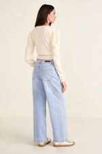 straight-pearl-light-blue-celeste-3.jpg