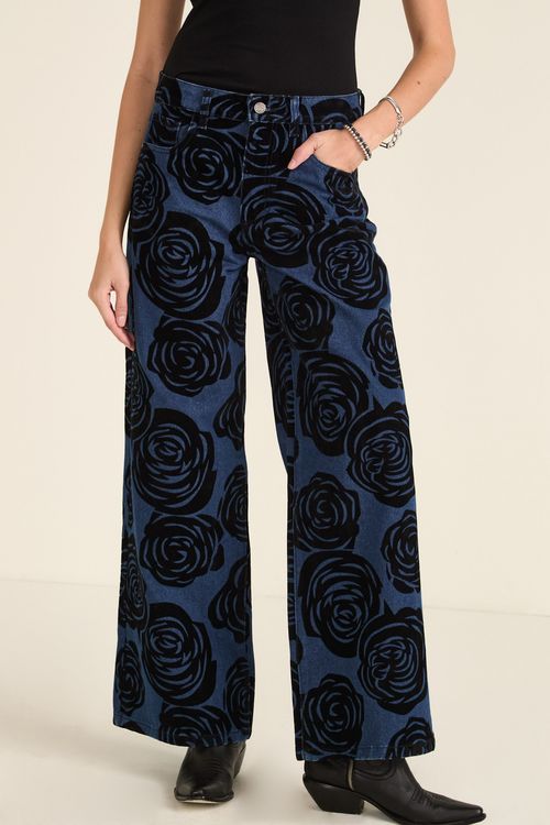 Wide Roses Blue