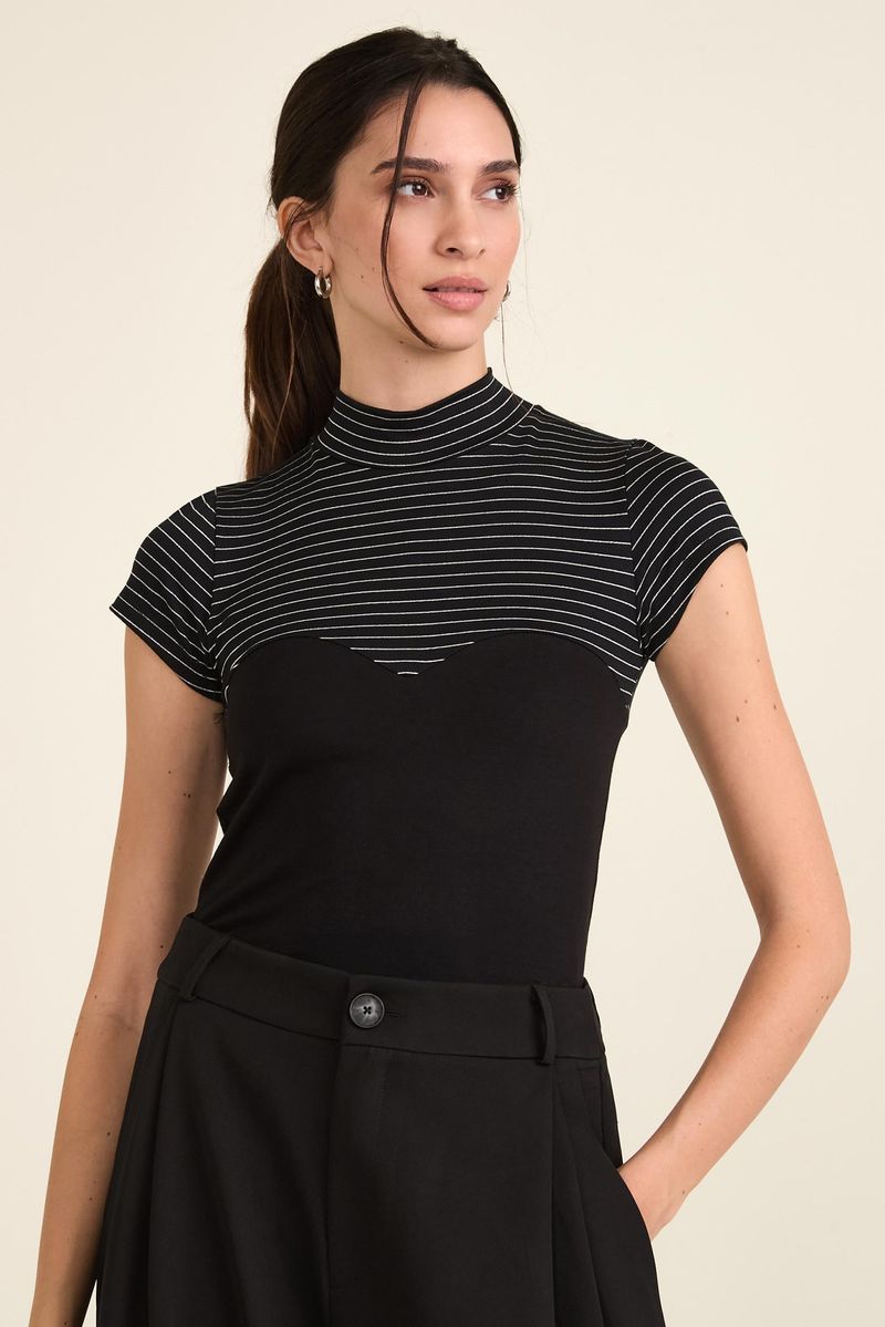 remera-alpula-negro-1.jpg