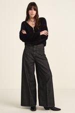 wide-calm-black-negro-1.jpg