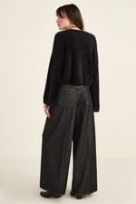 wide-calm-black-negro-3.jpg
