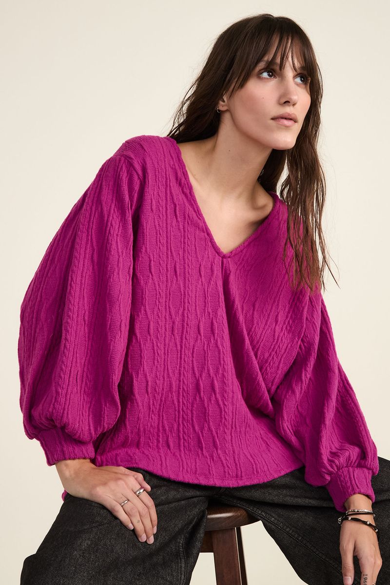 sweater-guadalupe-magenta-1.jpg