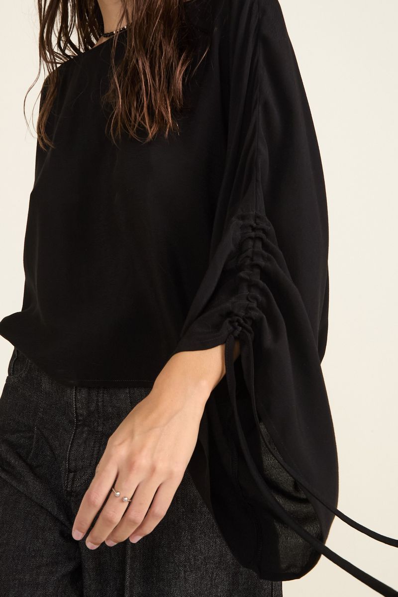 blusa-naomi-negro-2.jpg