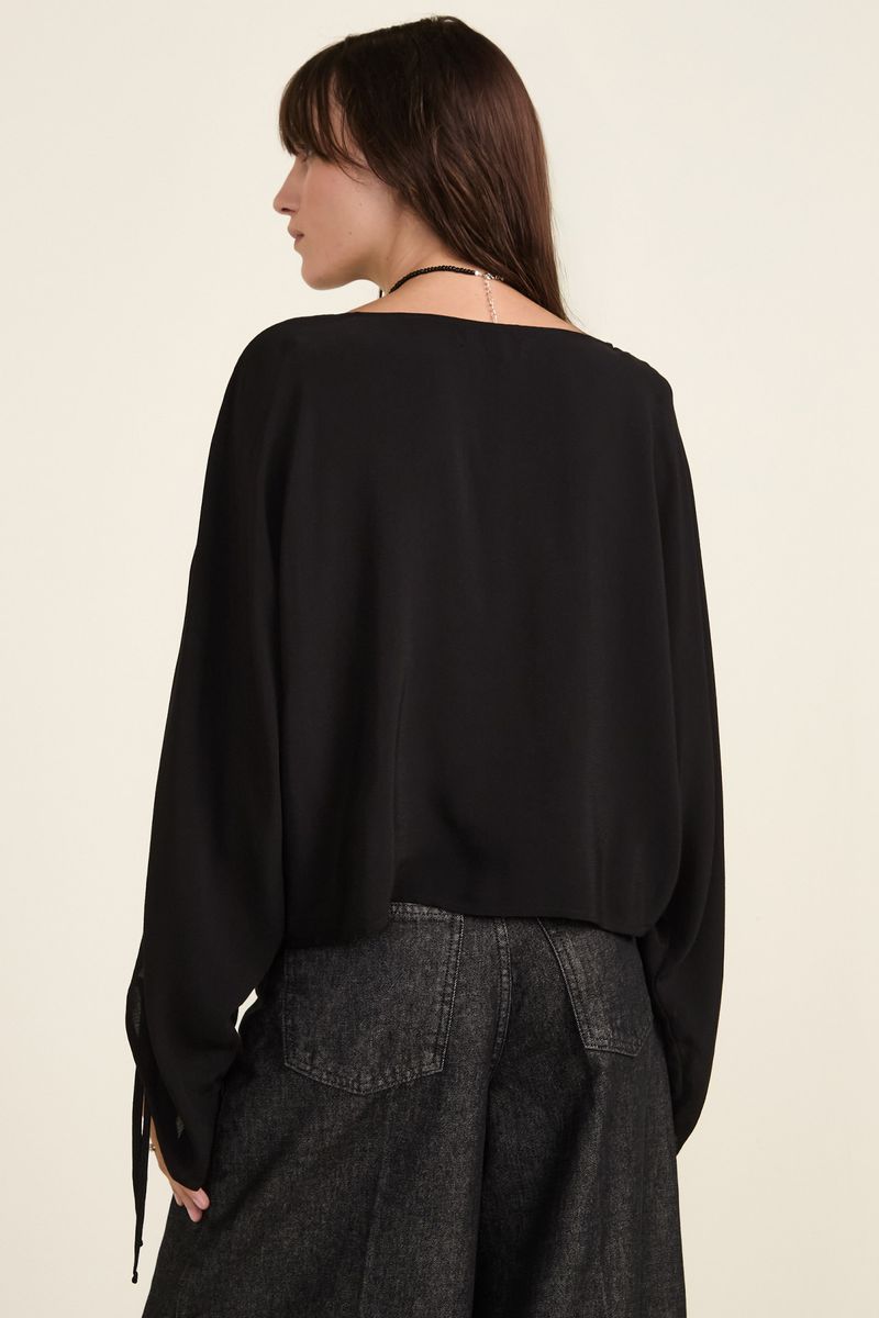 blusa-naomi-negro-3.jpg