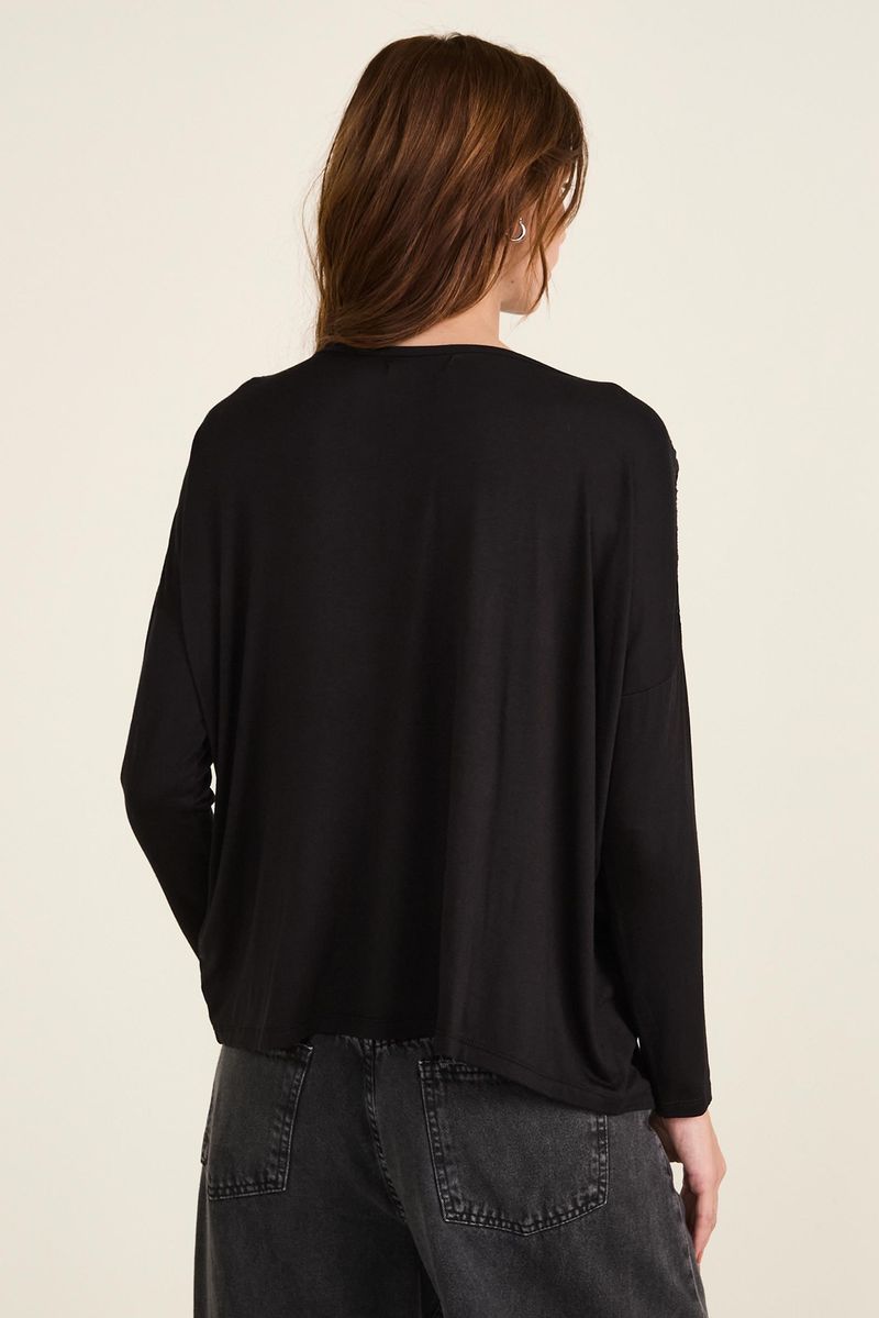 remeron-saton-negro-3.jpg