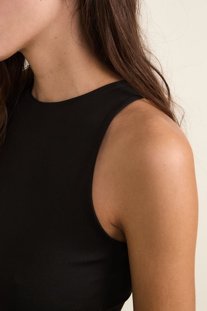 musculosa-miliana-negro-2.jpg
