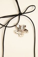chocker-fleur-negro-3.jpg