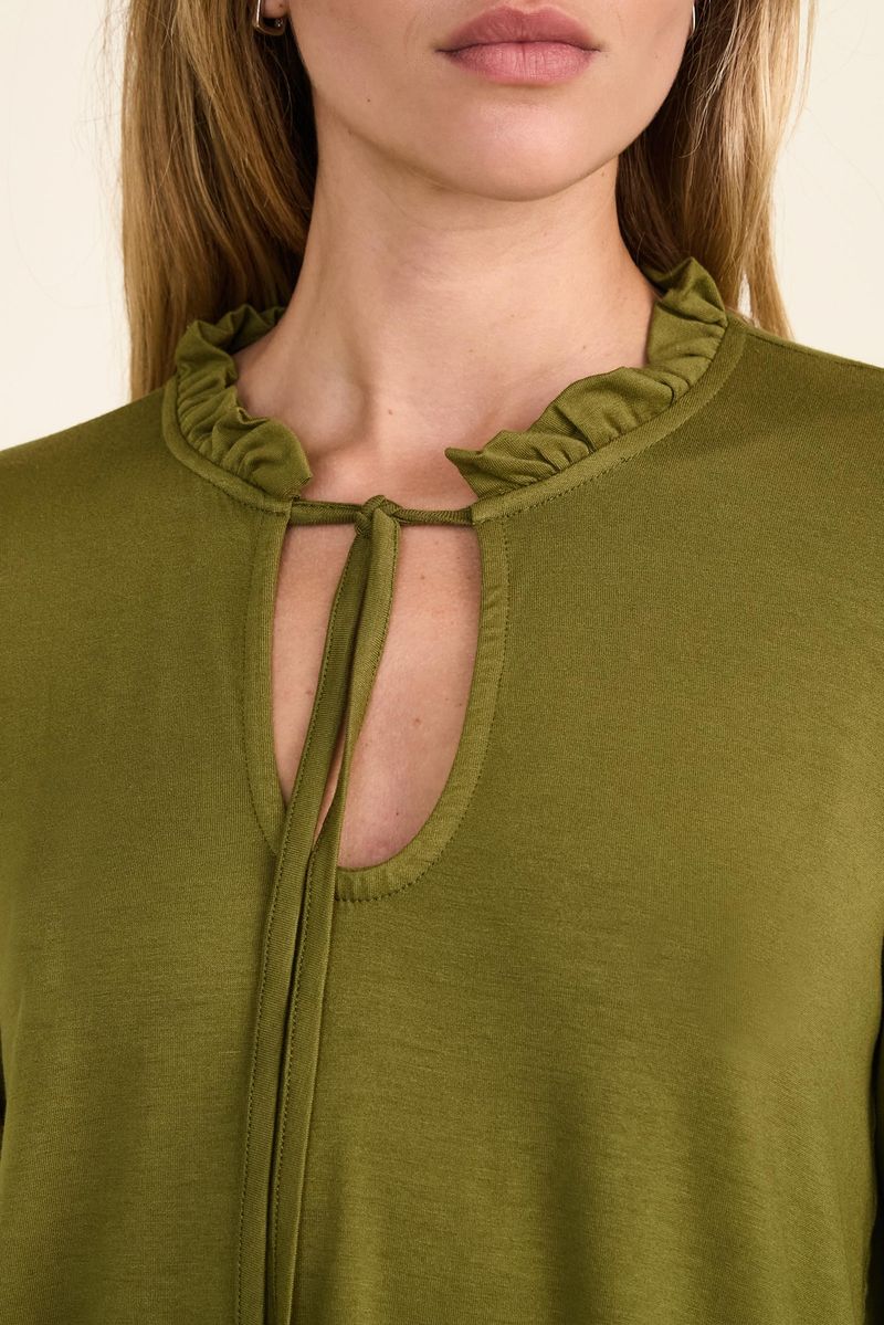 remera-lois-oliva-2.jpg