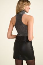 musculosa-haguen-negro-3.jpg
