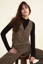 chaleco-cole-oliva-1.jpg