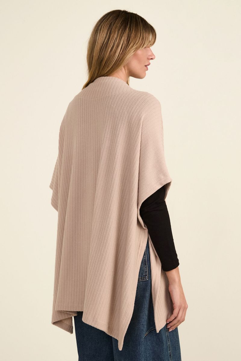 poncho-guz-beige-3.jpg