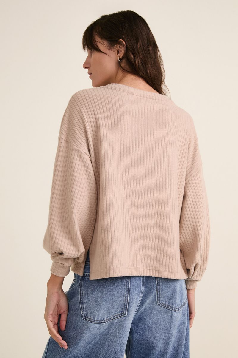 sweater-bera-beige-3.jpg