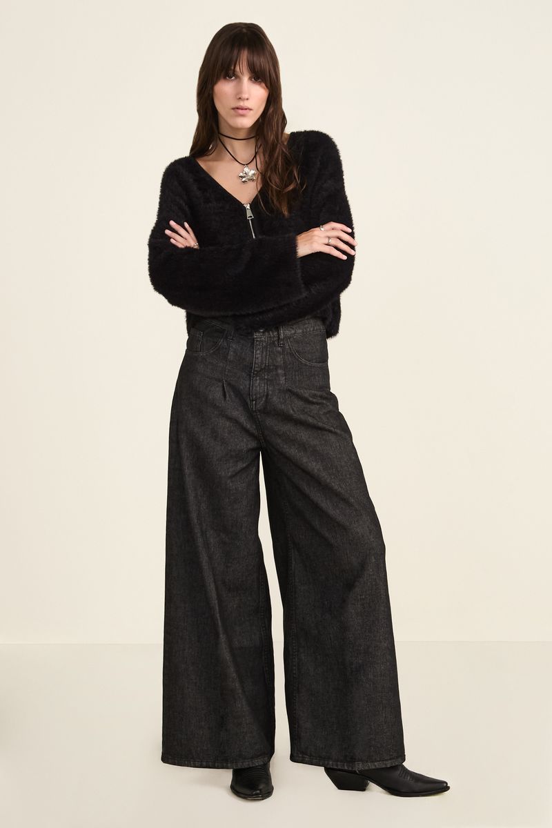 wide-calm-black-negro-1