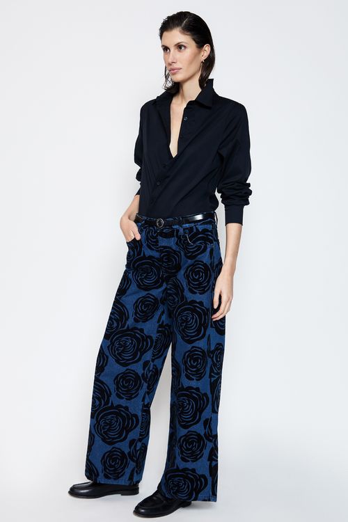 Wide Roses Blue