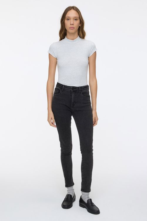Skinny Mid Rise Black